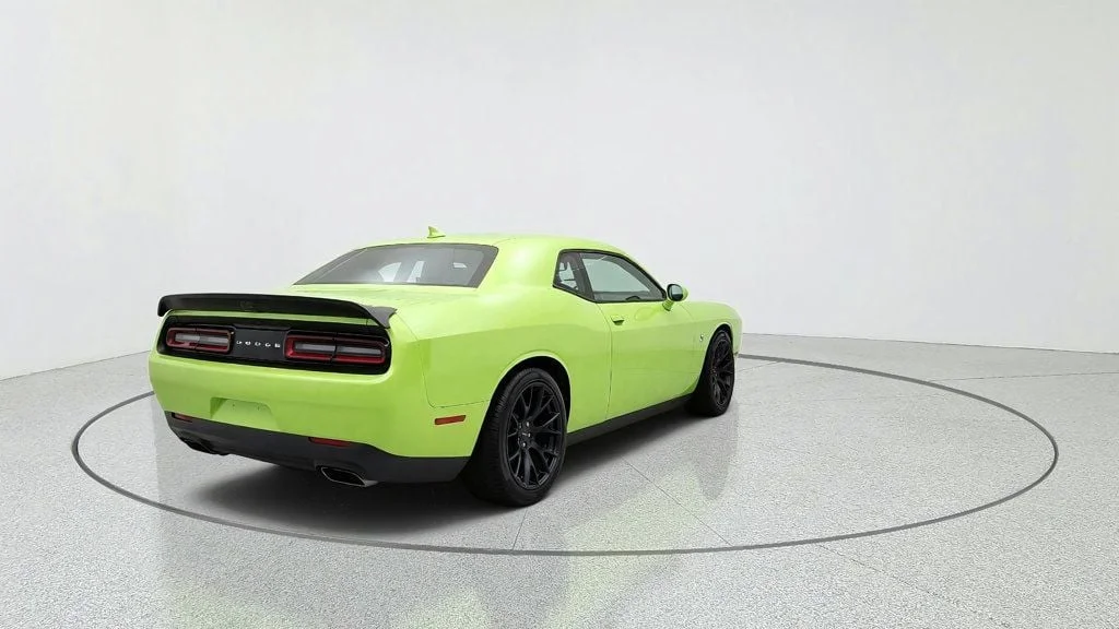 Used 2019 Sublime Pearlcoat Dodge R/T Scat Pack RWD w/ Dynamics Pkg & TorqueFlite 8-Speed image 5