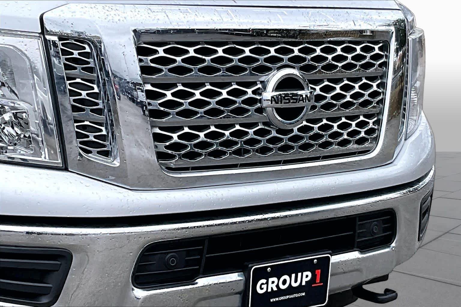 Used 2018 Brilliant Silver Nissan SV image 26