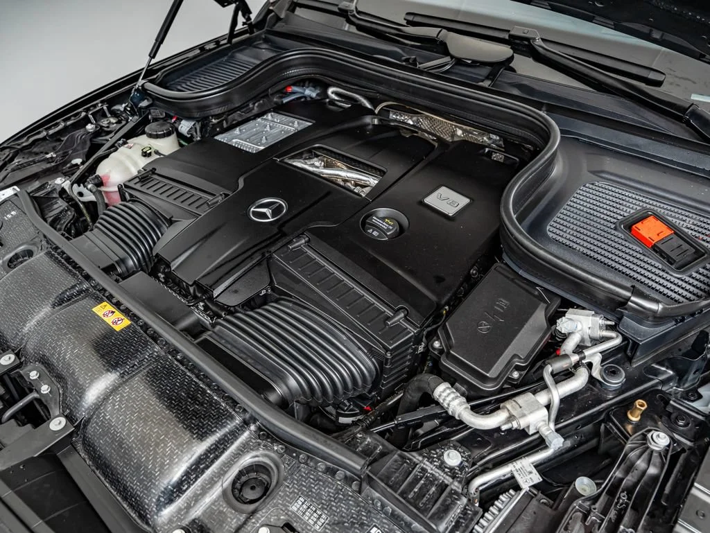 Certified Used 2025 Obsidian Black Mercedes-Benz GLE 580 image 47