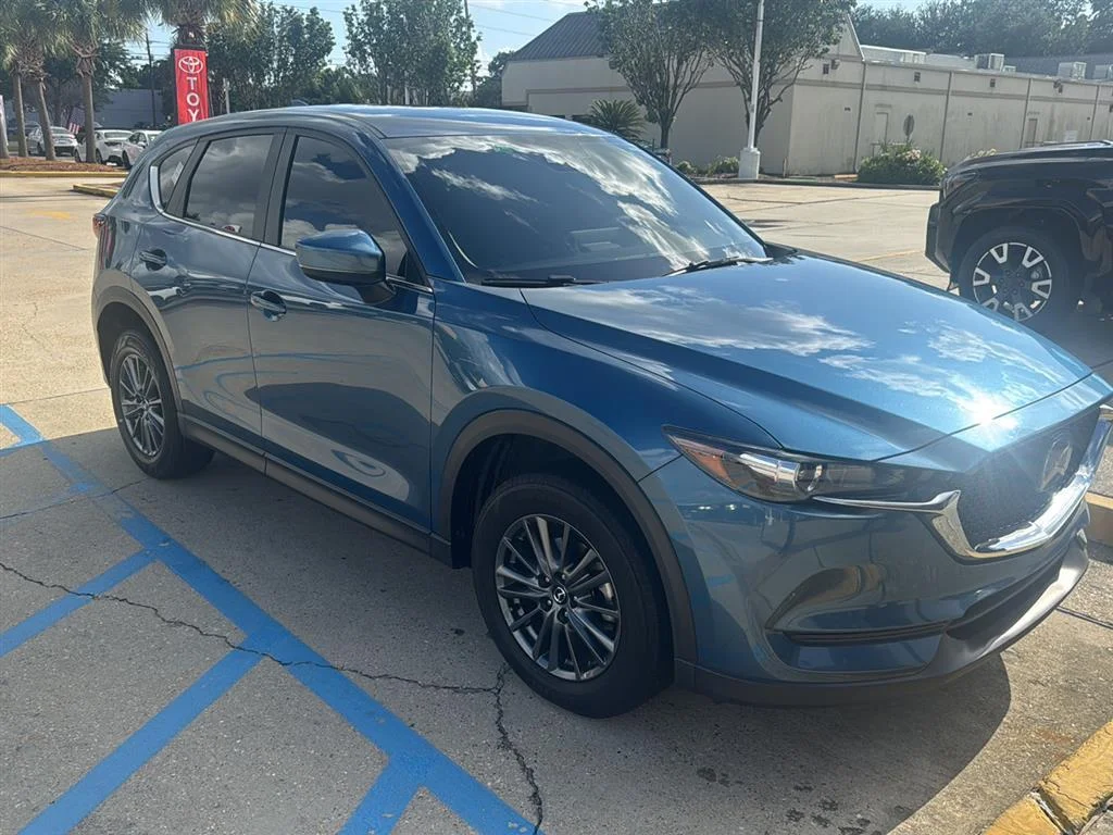2021 Mazda CX-5 Touring Auto's photo