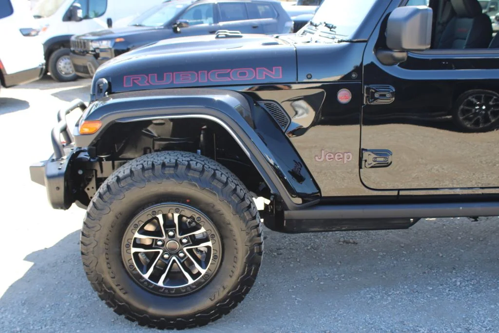 New 2026 Black Clear-Coat Exterior Paint Jeep Rubicon X image 7