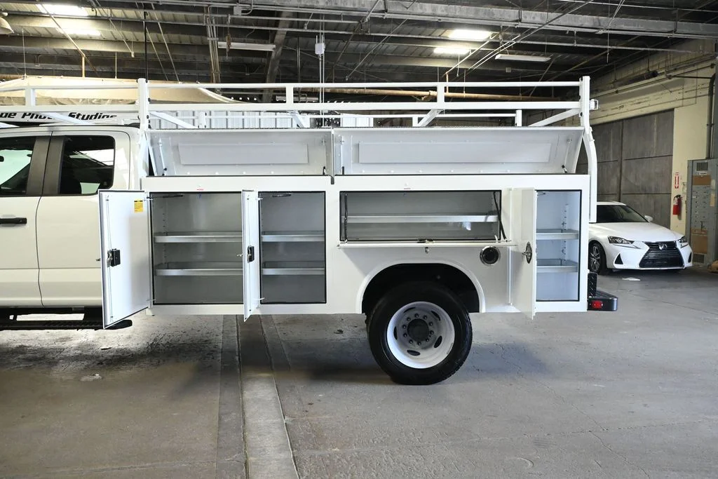 2025 Ford F-450 Super Duty Chassis Cab XL - Photo 27