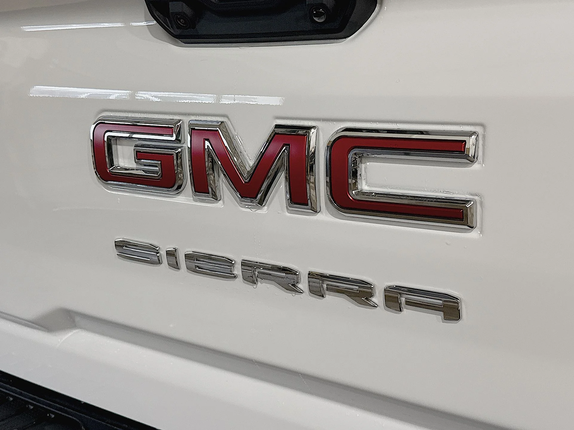 Used 2021 Summit White GMC Sierra image 26
