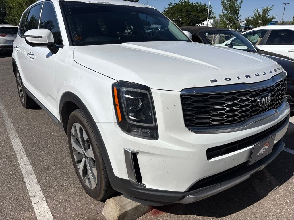Used 2020 White Kia S image 1