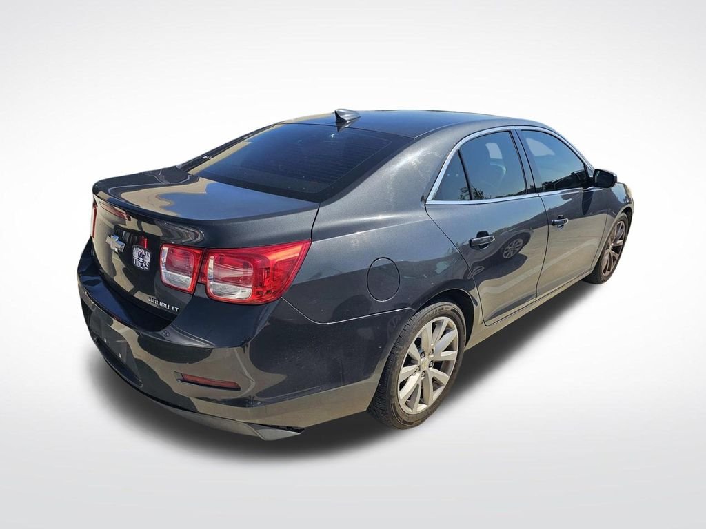 Used 2015 Gray Chevrolet LT image 17