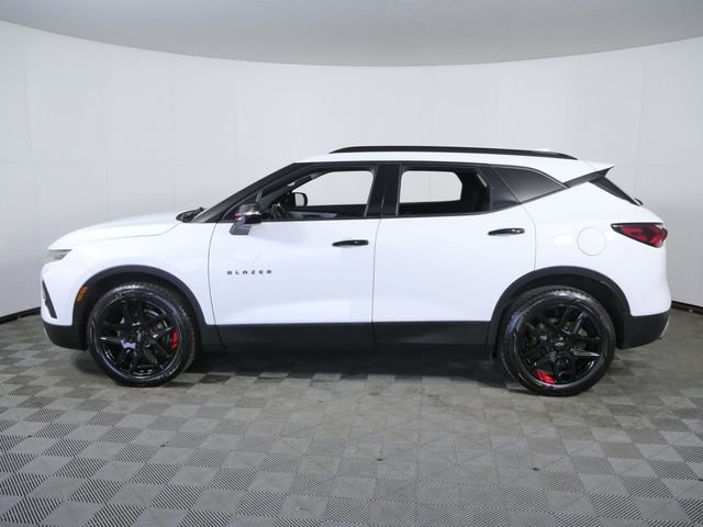 Used 2022 White Chevrolet LT image 4