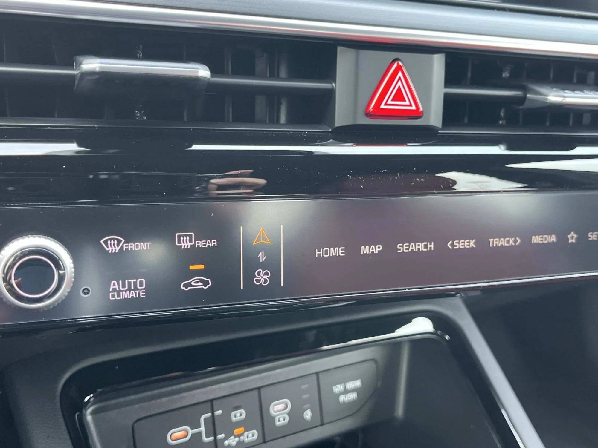 New 2026 Wolf Gray Kia GT-Line image 30