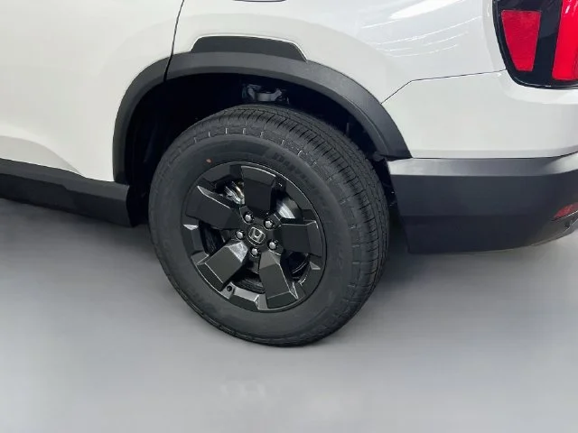 New 2026 Platinum White Pearl Honda RTL image 23