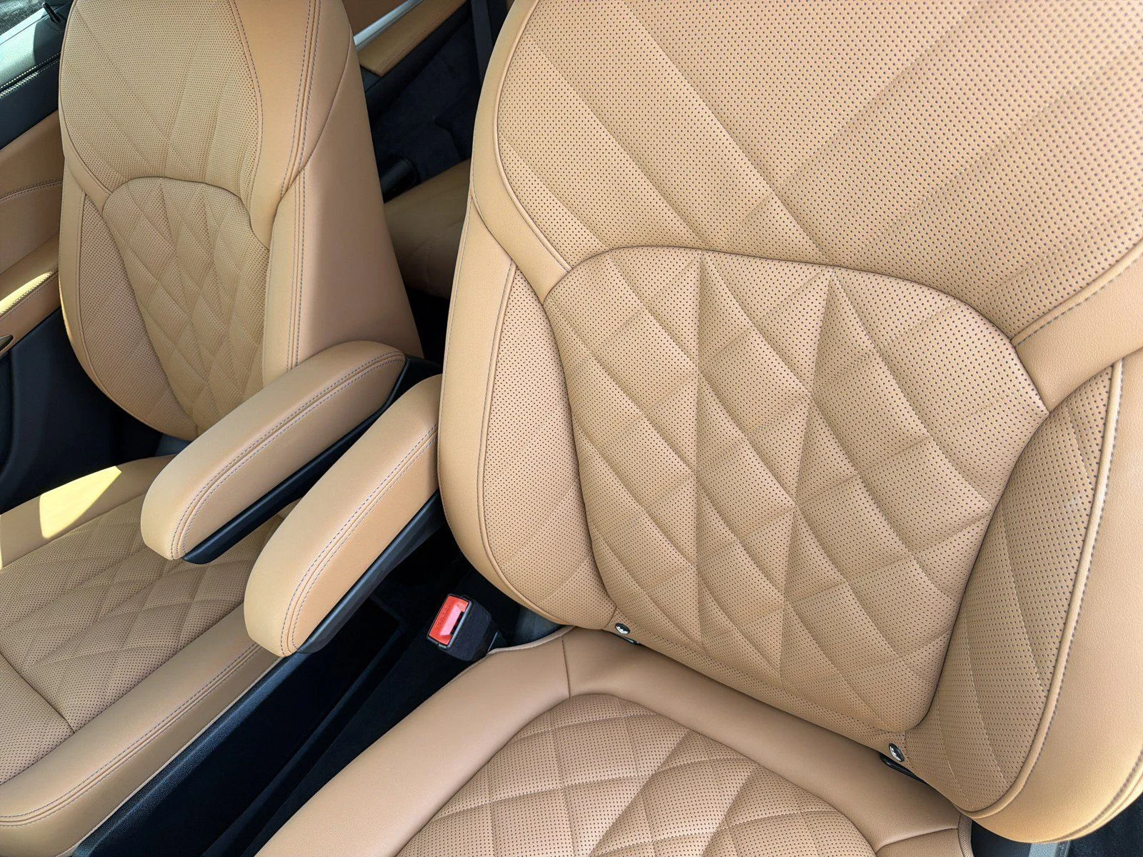 New 2027 Tanzanite Blue II Metallic BMW xDrive40i image 23