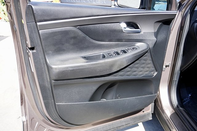 Used 2020 Brown Hyundai SE image 30