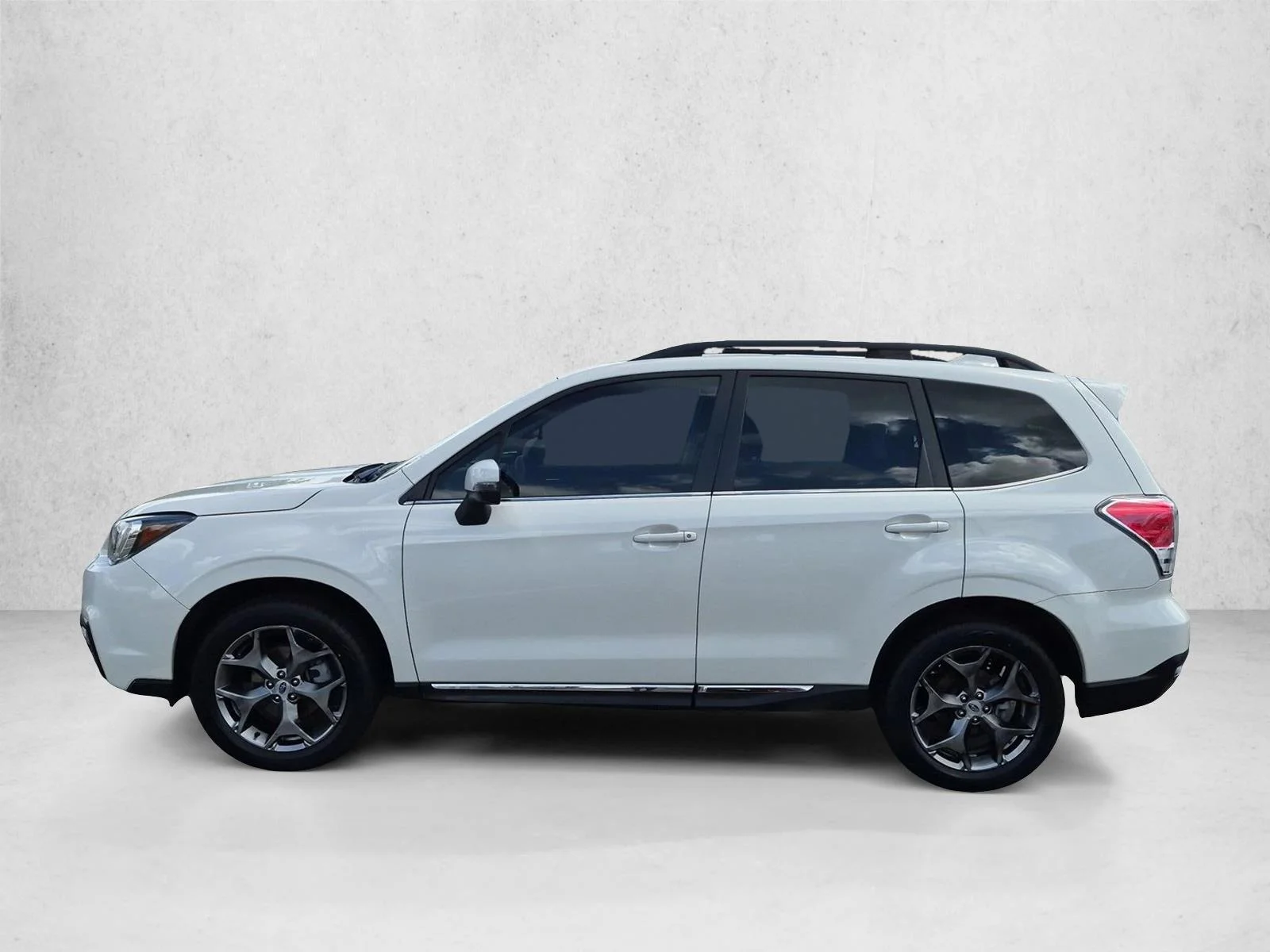 Used 2017 Crystal White Pearl Subaru Touring image 9