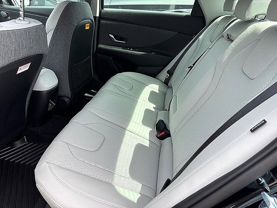 New 2026 Abyss Black Hyundai Limited image 22