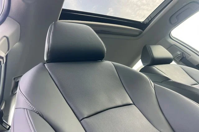 New 2026 Solar Silver Metallic Honda EX-L Hybrid image 18