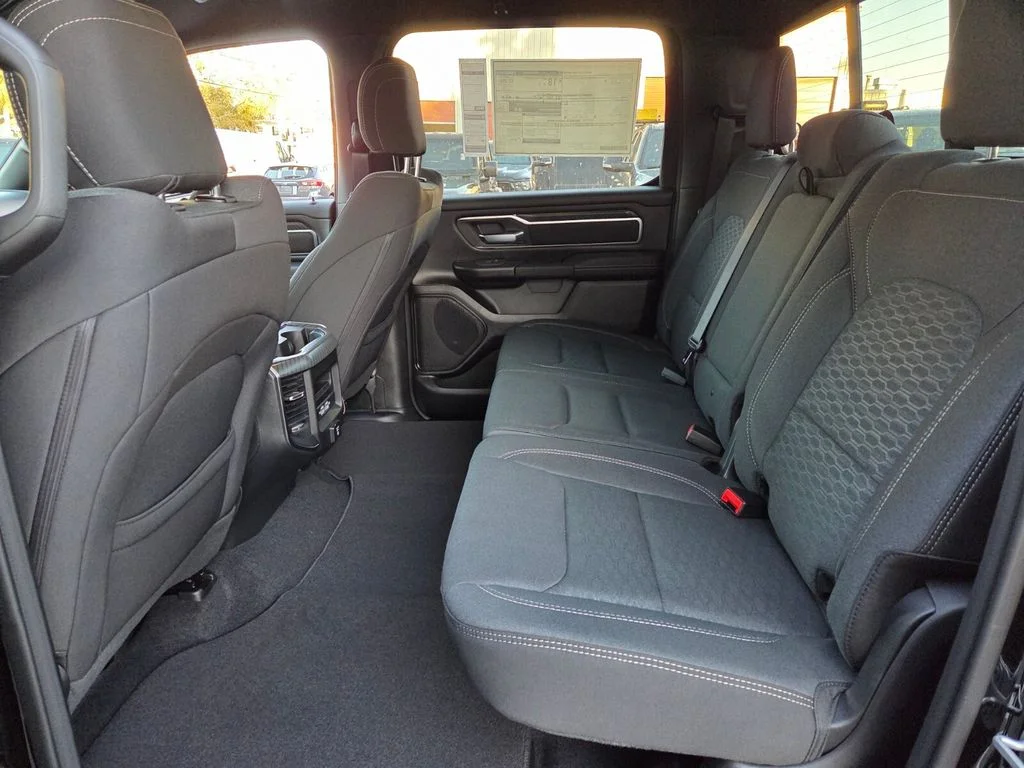 New 2026 Diamond Black Crystal Pearl-Coat Exterior Paint RAM Big Horn/Lone Star image 14