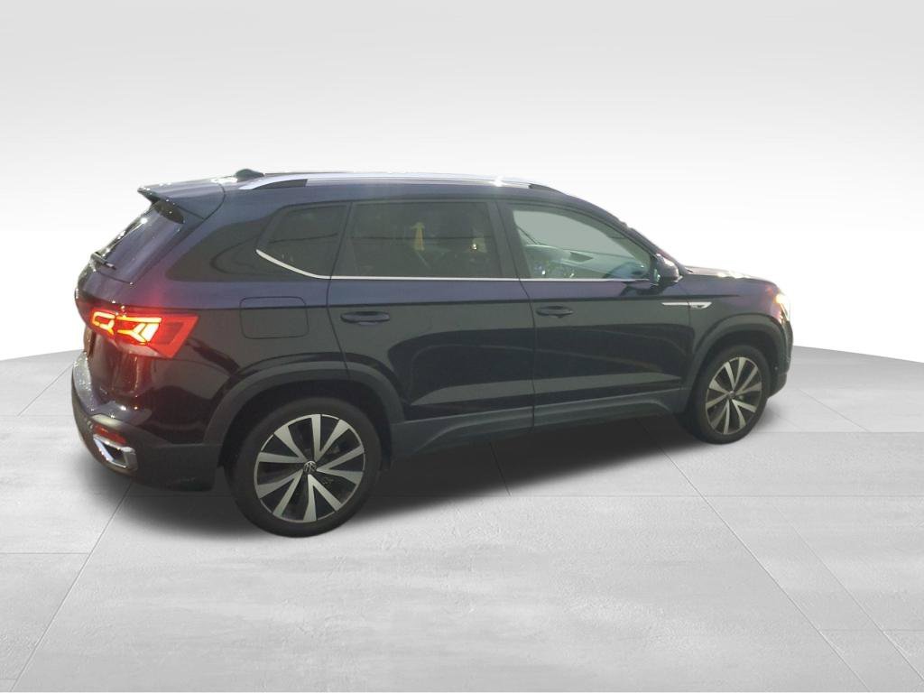 Used 2022 Black Volkswagen 1.5T SE image 7
