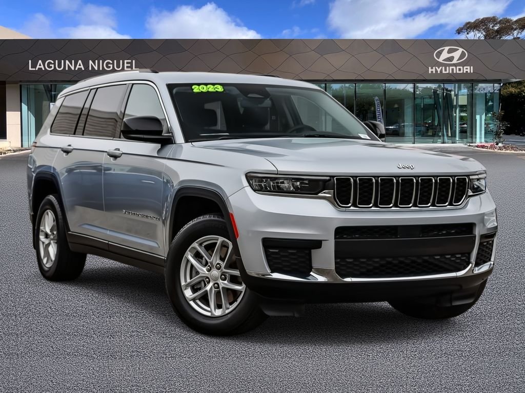 2023 Jeep Grand Cherokee L Laredo 4x4's photo