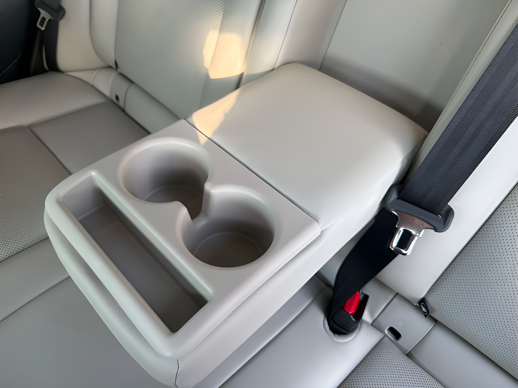 New 2026 White Nissan SL image 23