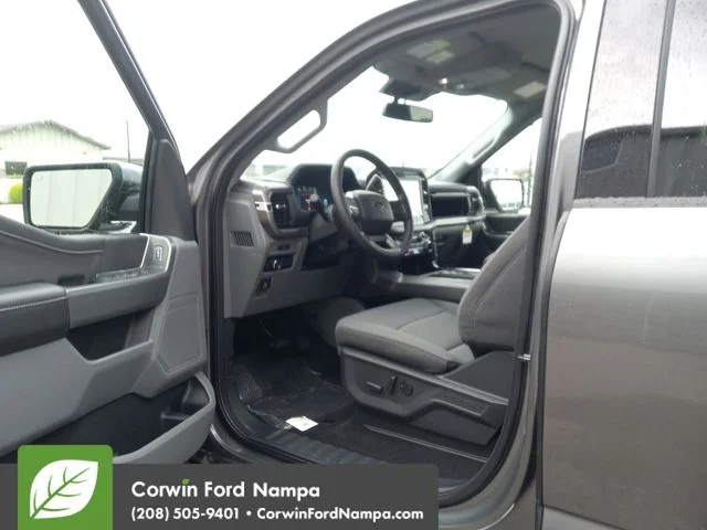 New 2026 Carbonized Gray Metallic Ford XLT image 9