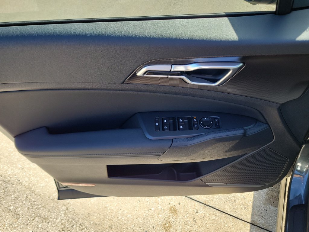 New 2026 Gravity Gray Kia EX image 20