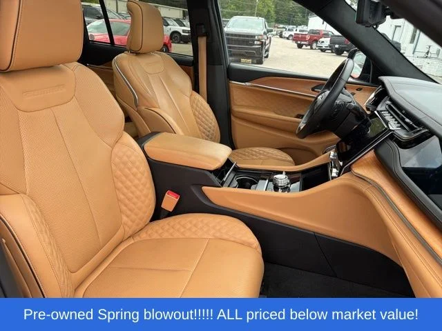 Used 2022 Black Jeep Summit image 43