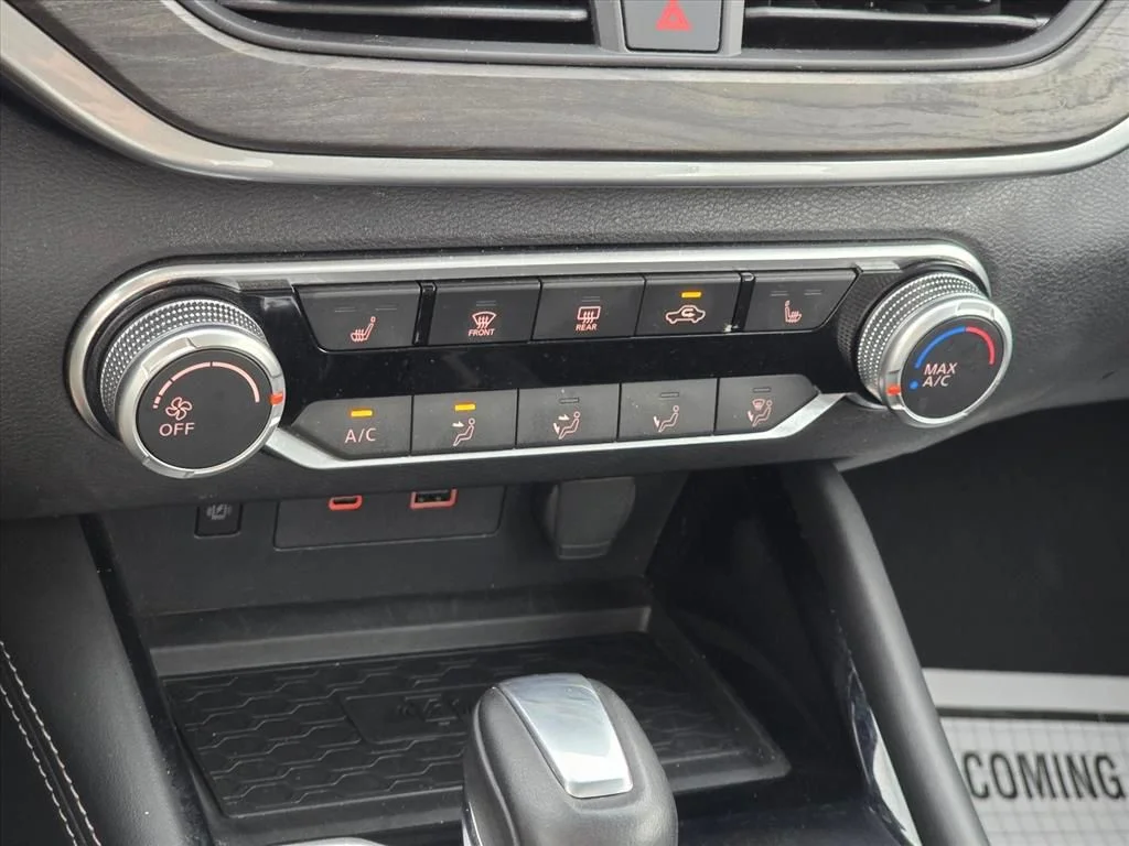 Used 2024 Gray Nissan 2.5 SV image 19