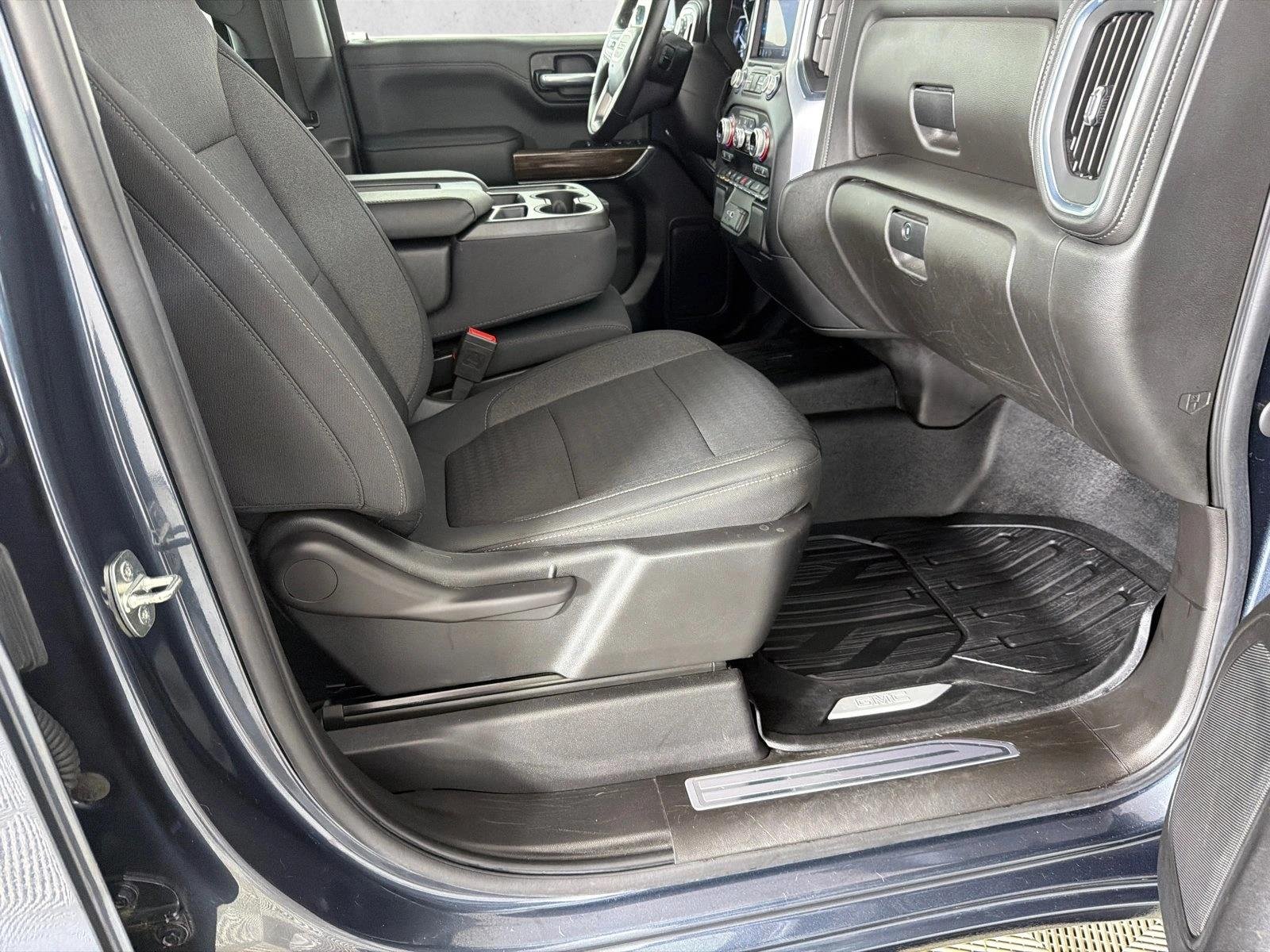 Used 2021 Dark Sky Metallic GMC SLE image 13