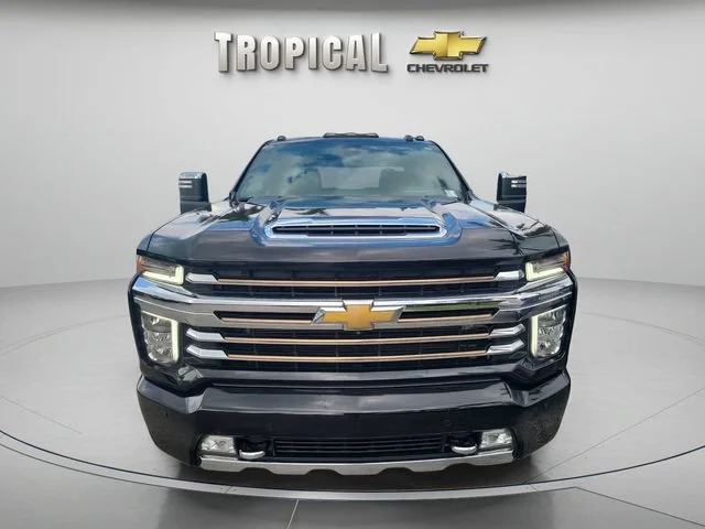 Used 2023 Mosaic Black Metallic Chevrolet High Country image 8