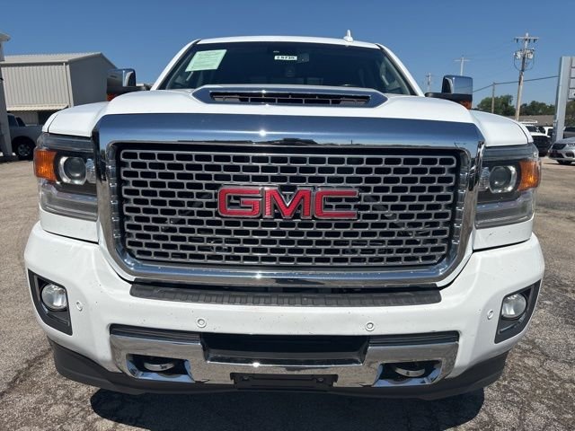 Used 2017 White GMC Denali image 16