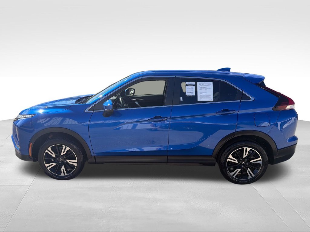 Used 2026 Blue Mitsubishi SE image 2