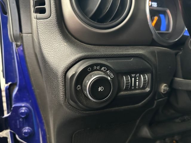 Used 2018 Blue Jeep Unlimited Sport S image 20