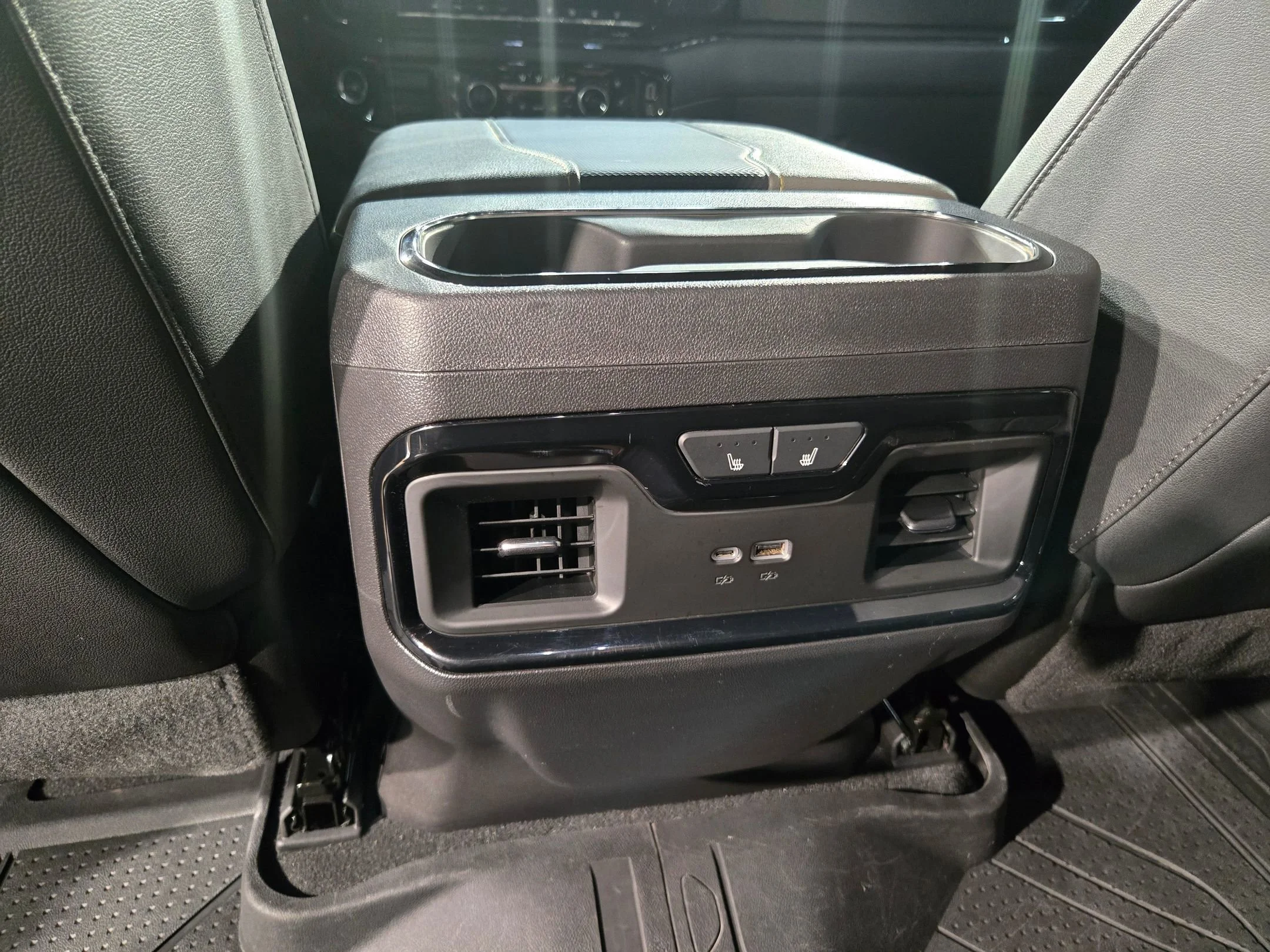 2024 Chevrolet Silverado 1500 ZR2 - Photo 36