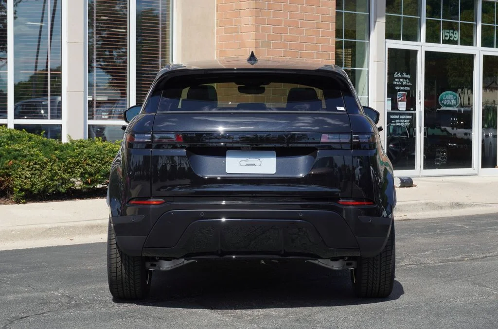 New 2026 Santorini Black Land Rover S image 5