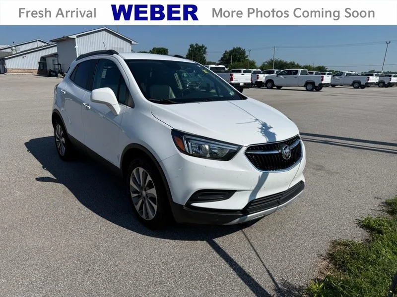 Used 2020 Summit White / White Buick FWD 4dr Preferred image 1