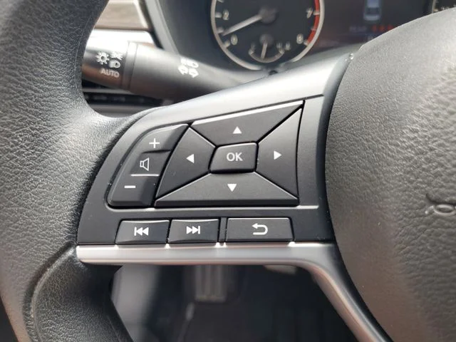2025 Nissan Altima SV - Photo 17