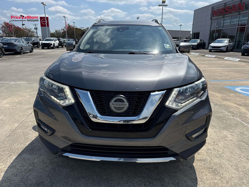 Used 2019 Gun Metallic Nissan SL image 2