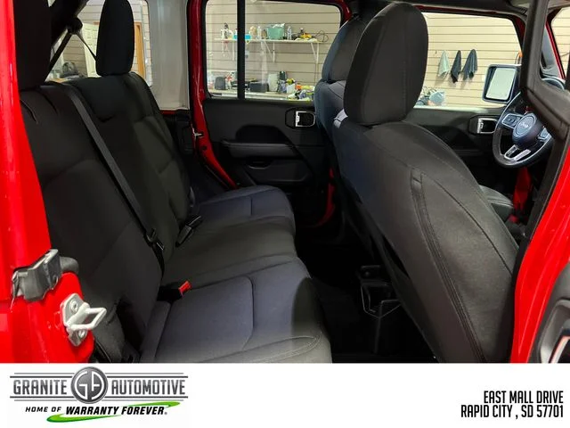 2023 Jeep Wrangler 4-Door Sahara - Photo 33
