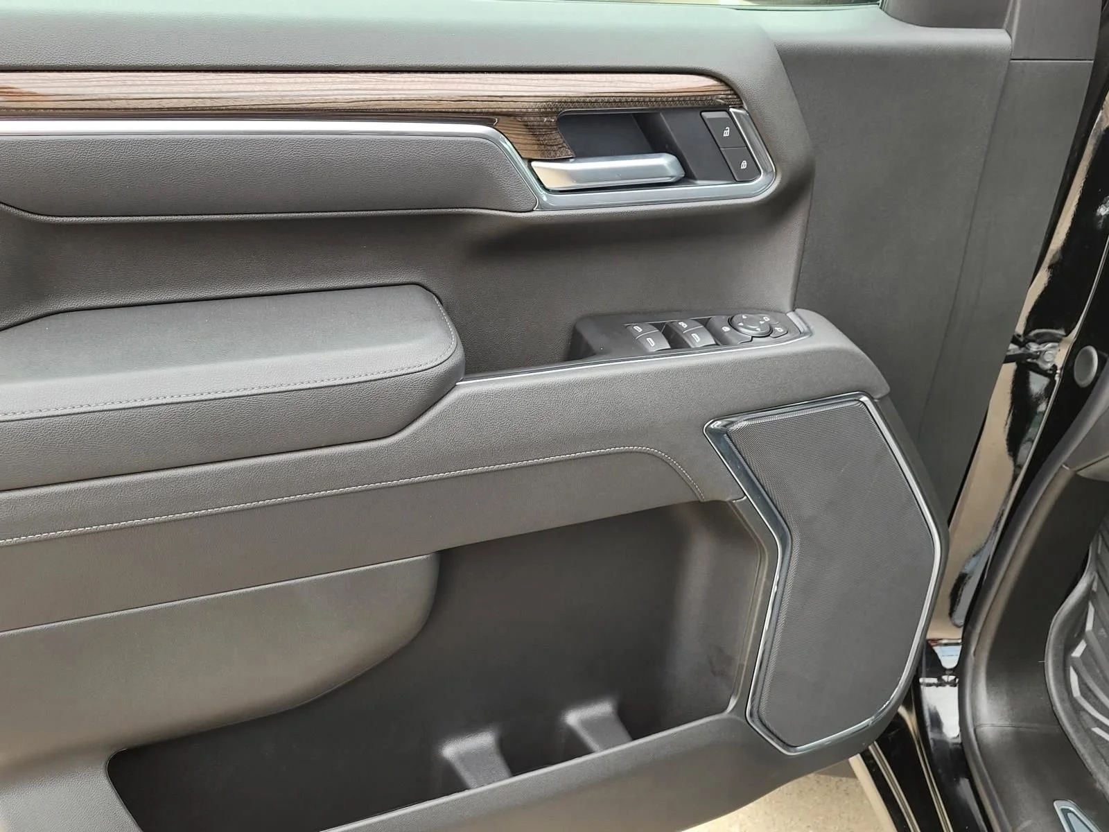 2026 Chevrolet Silverado 1500 LT Trail Boss - Photo 12