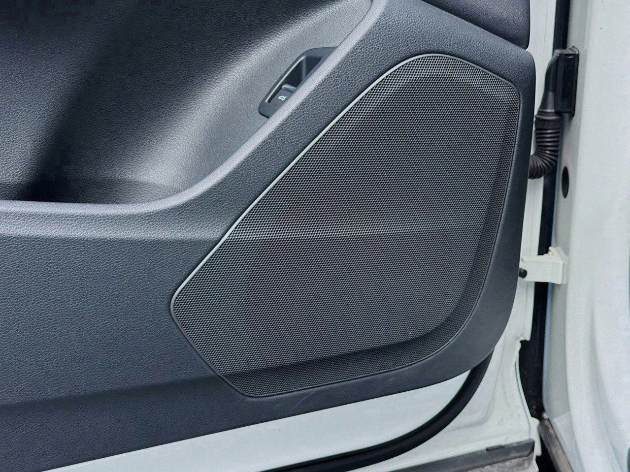 Used 2025 White Audi 55 Premium image 27