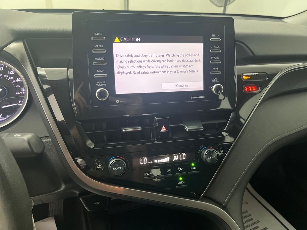 Used 2022 Silver Toyota LE image 20