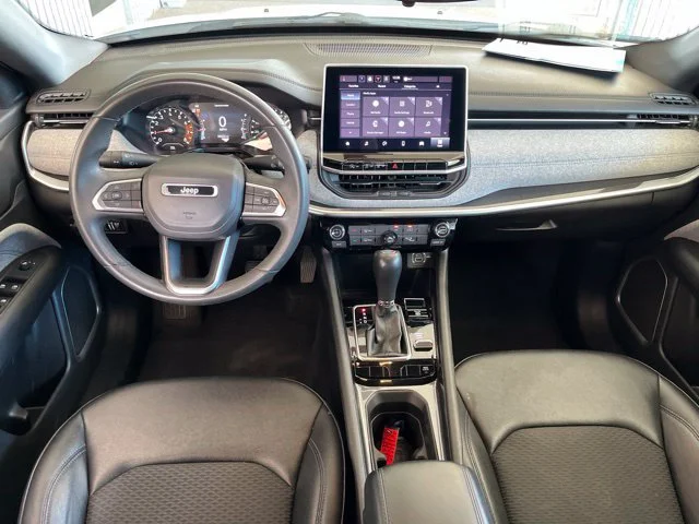 Used 2024 Bright White Clearcoat Jeep Latitude image 40