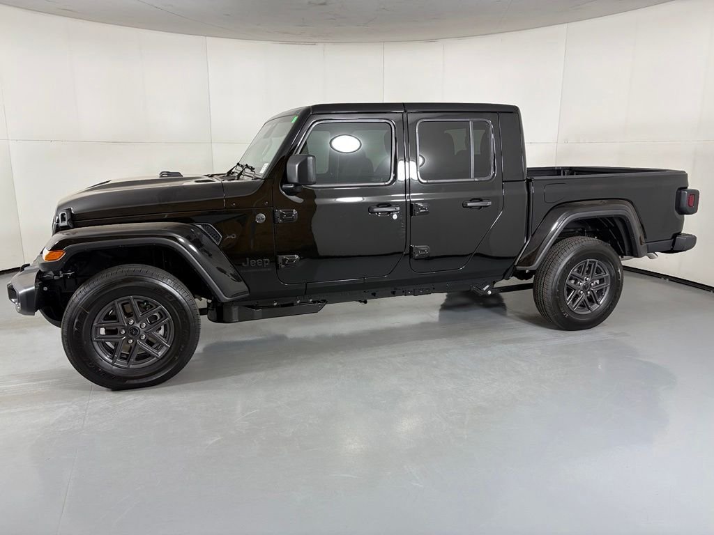 New 2026 Black Clear-Coat Exterior Paint Jeep Sport S image 5