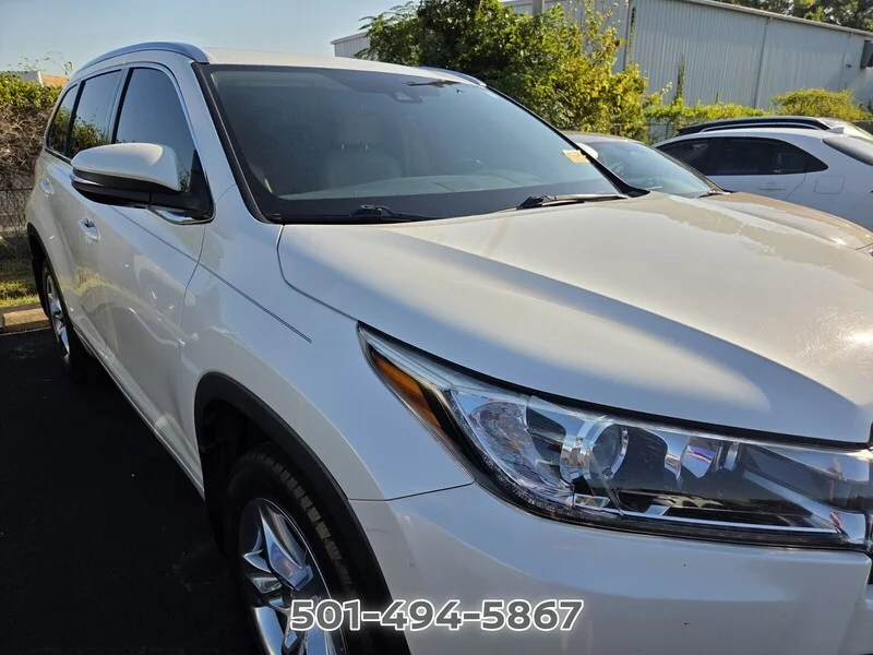 Used 2017 Blizzard Pearl TOYOTA  image 8