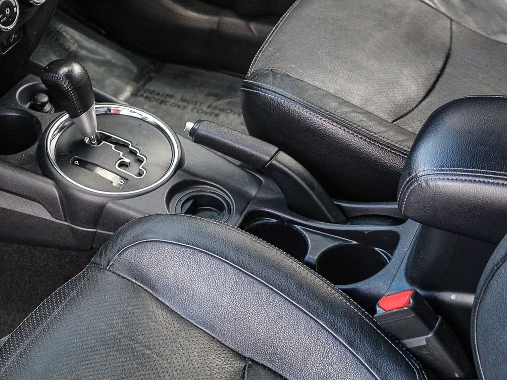 Used 2017  Mitsubishi SEL image 21