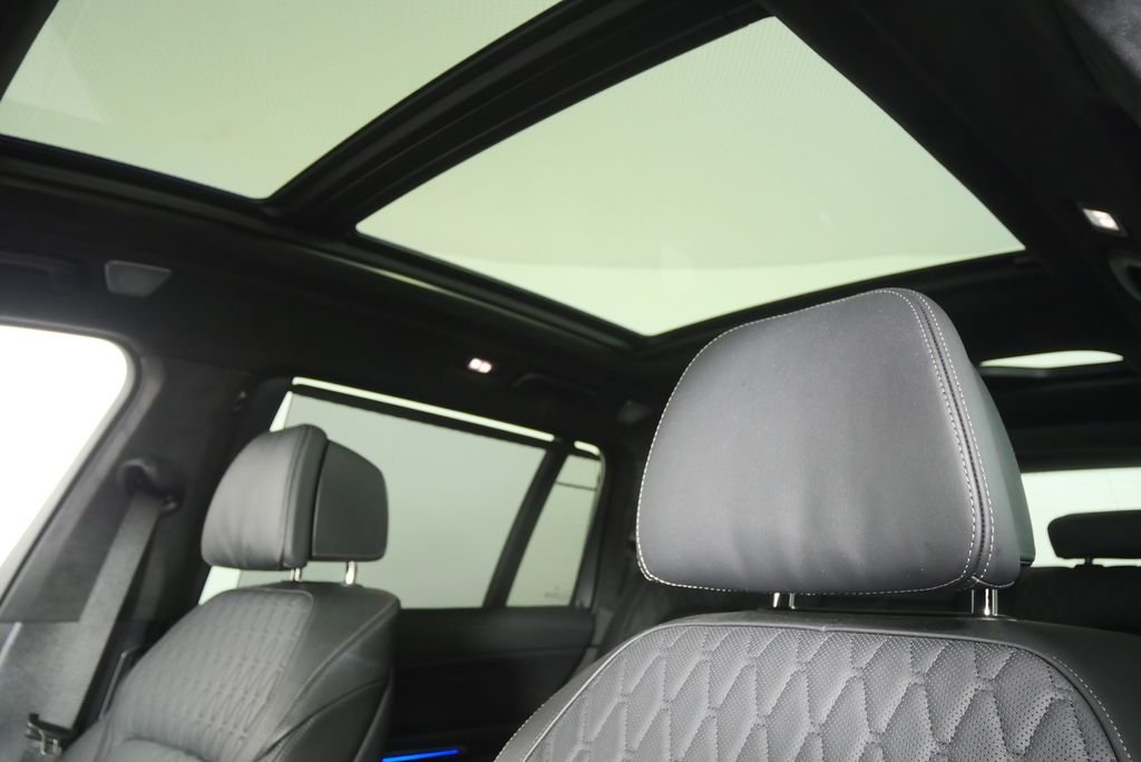 2026 BMW X7 M60i - Photo 12