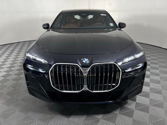 New 2025 Black BMW 760i xDrive image 2