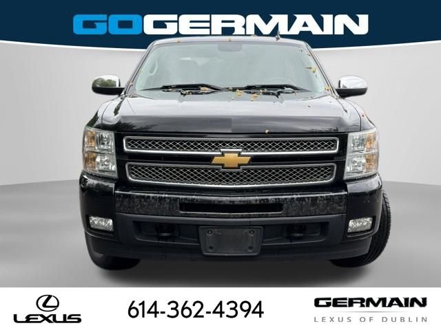 Used 2013  Chevrolet LTZ image 3