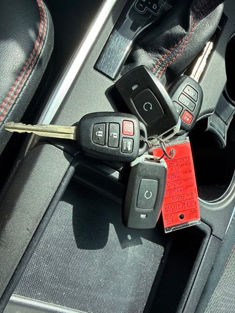 Used 2016 Gray Toyota SE image 20