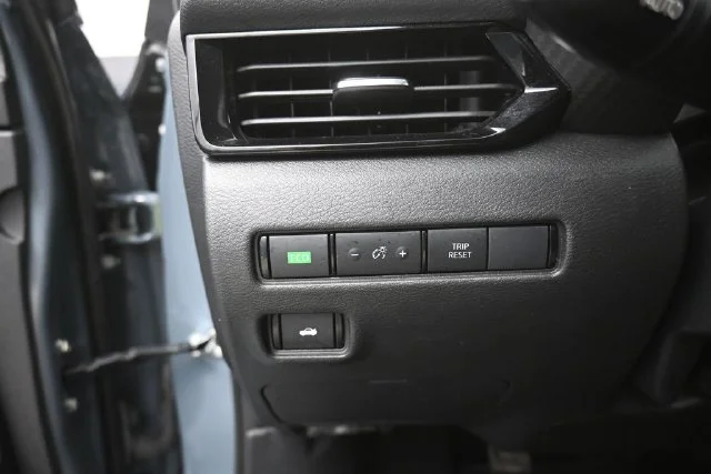 Used 2025 Gray Nissan SV image 22
