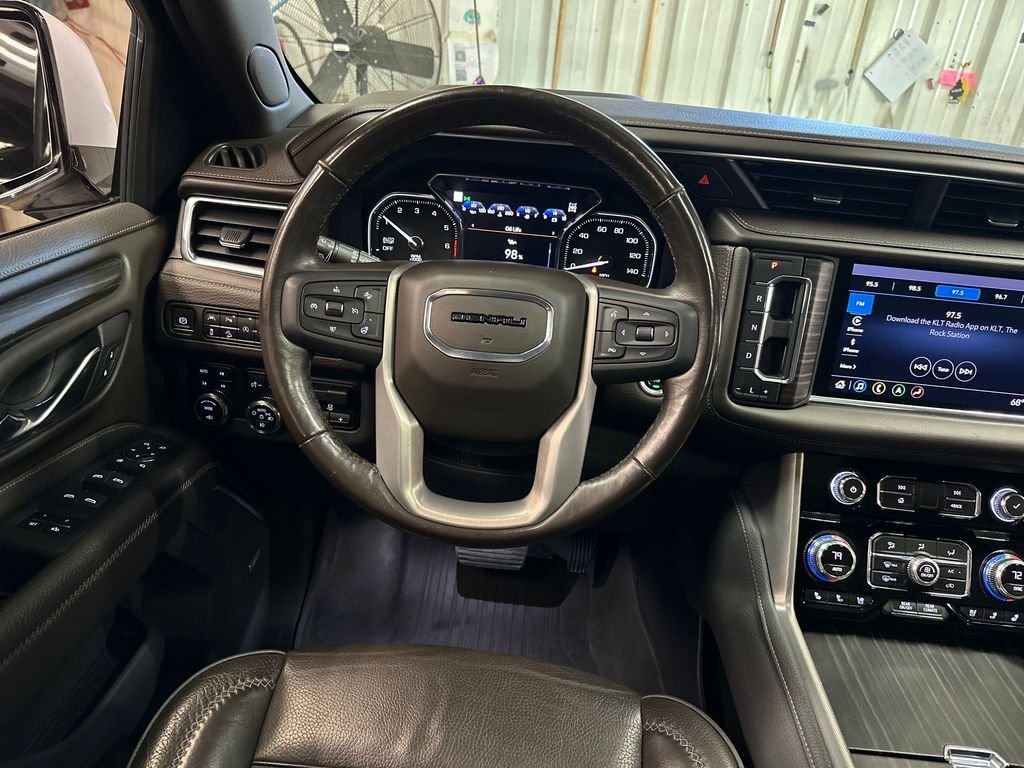 Used 2021  GMC Denali image 17