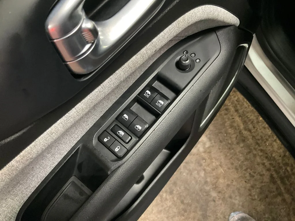 Certified Used 2024 Silver Jeep Latitude image 15